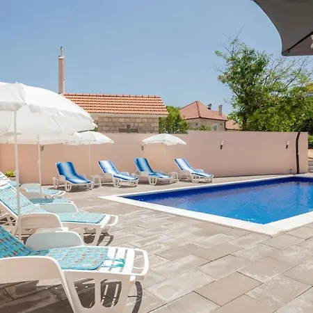 Vila Vinjani Nenadici