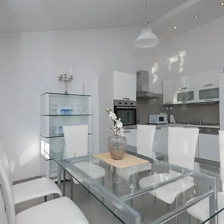 Vakantiehuis Vila Vinjani Nenadici