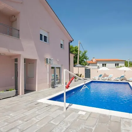 Vakantiehuis Vila Vinjani Nenadici